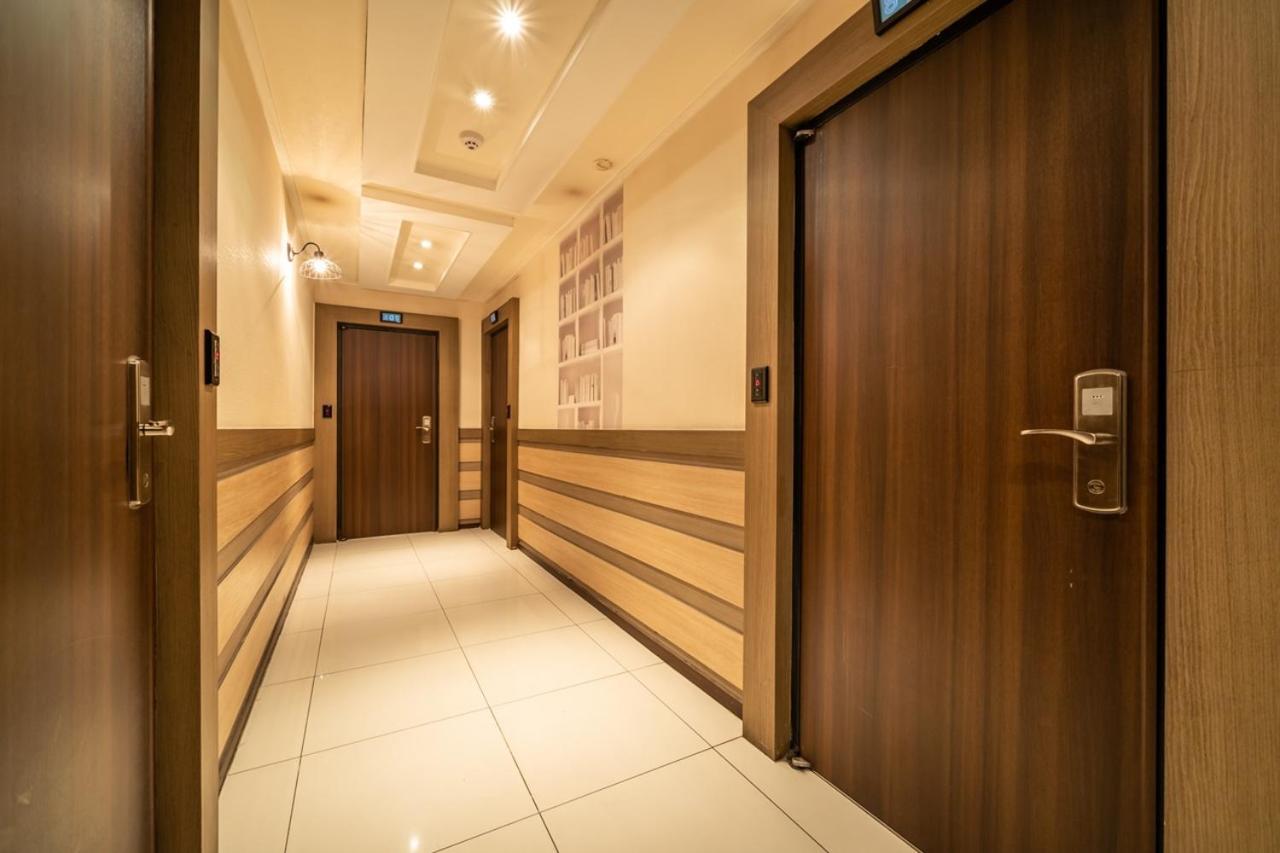 Guri Lexy Hotel Eksteriør bilde