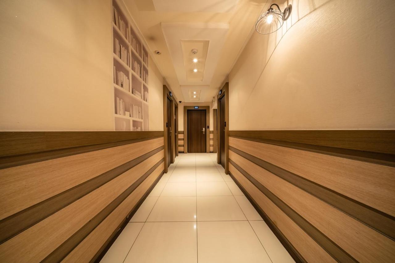 Guri Lexy Hotel Eksteriør bilde